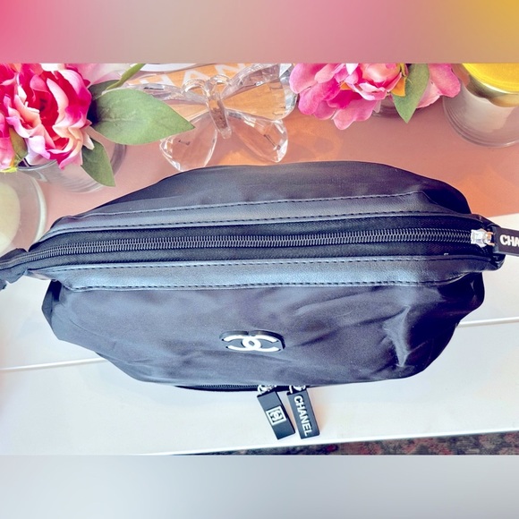 Only 1! Chanel Nylon Makeup Bag - Picture 3 of 8